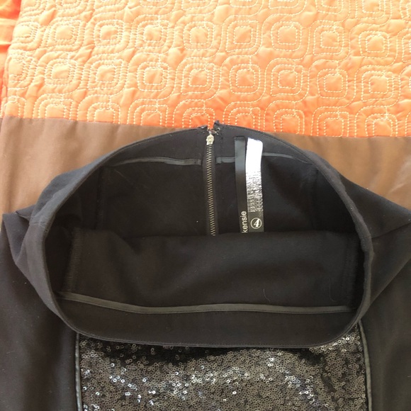 Mini skirt, black, Kensie, with sequins, size 4 - Picture 4 of 4